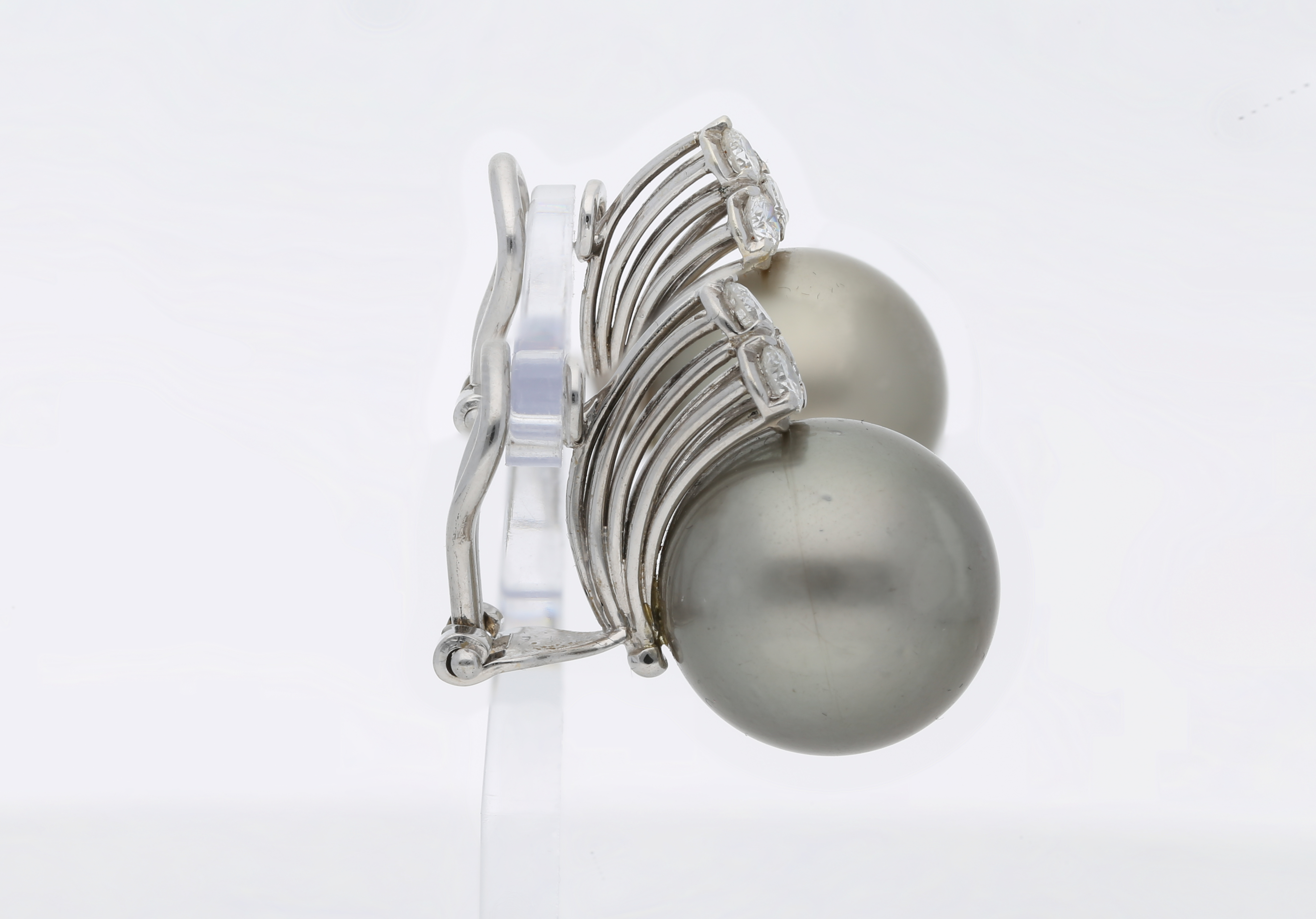 Second Hand Diamantschmuck jetzt online kaufen auf kaleaz.