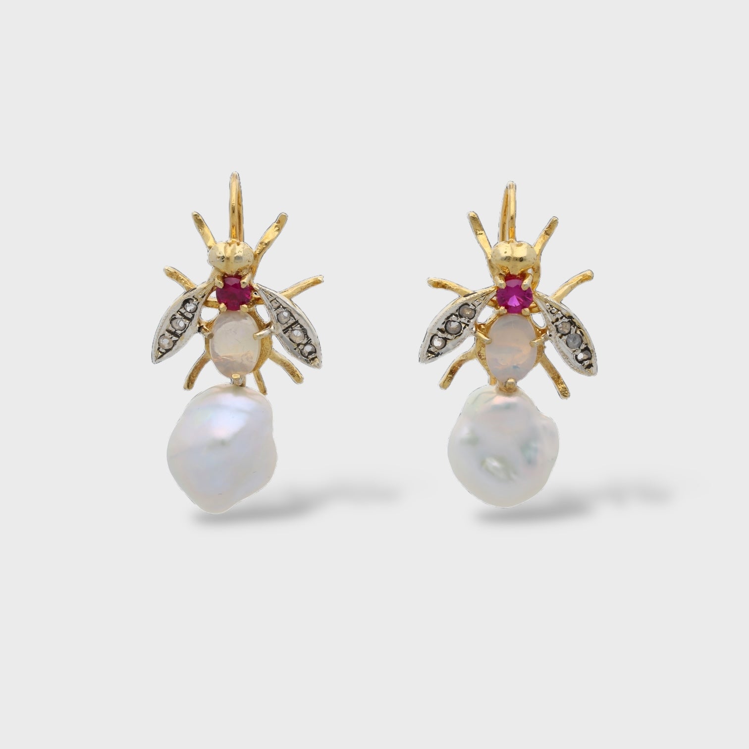 Bienen Ohrhänger online kaufen im Kalaeaz Onlineshop – Luxus Second Hand