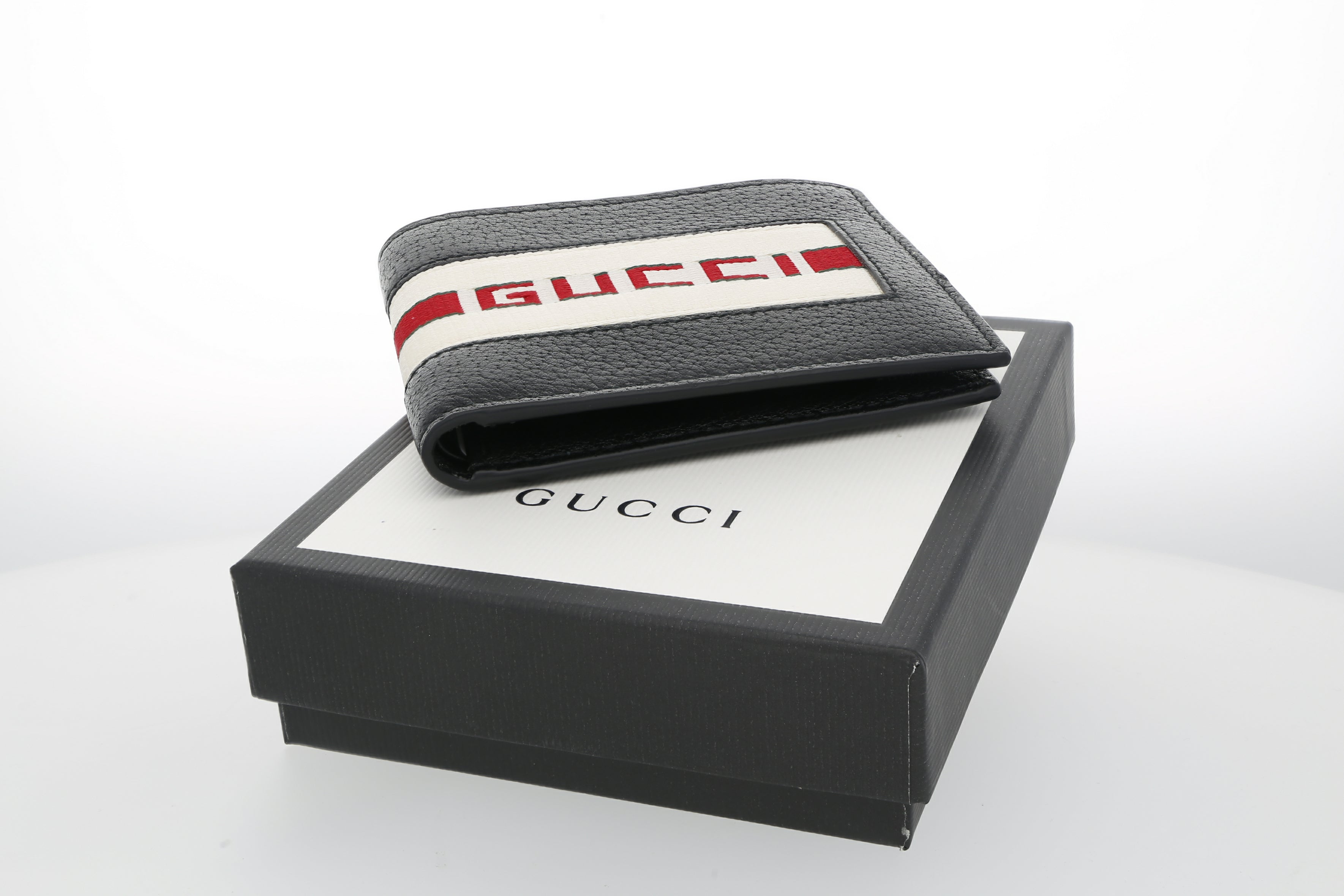 Second Hand Portemonnaie jetzt online kaufen auf kaleaz.