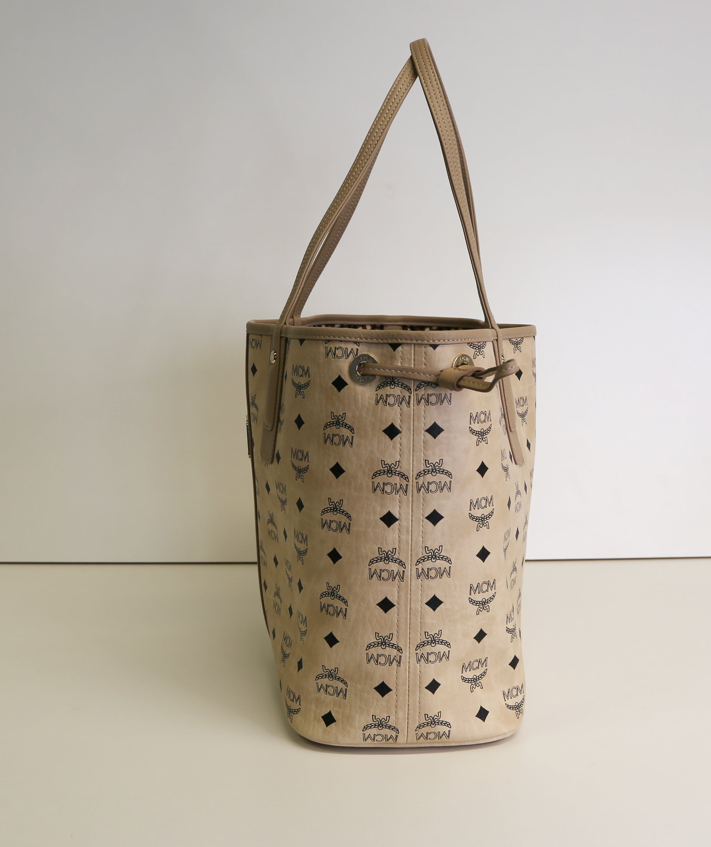 Second Hand Designer Tasche jetzt online kaufen auf kaleaz.