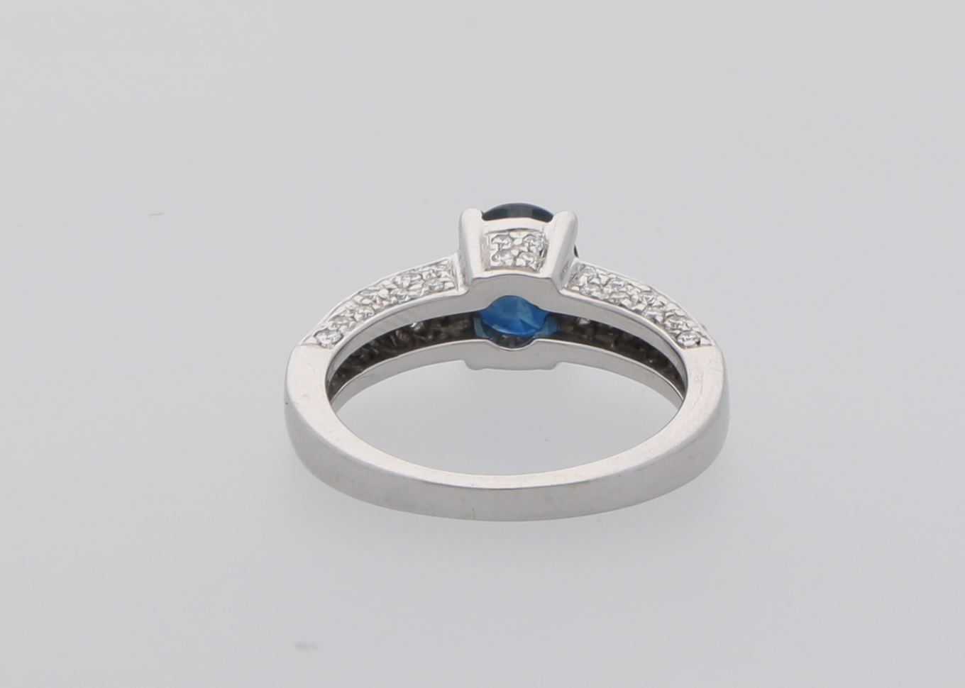 Saphir-Diamant-Ring