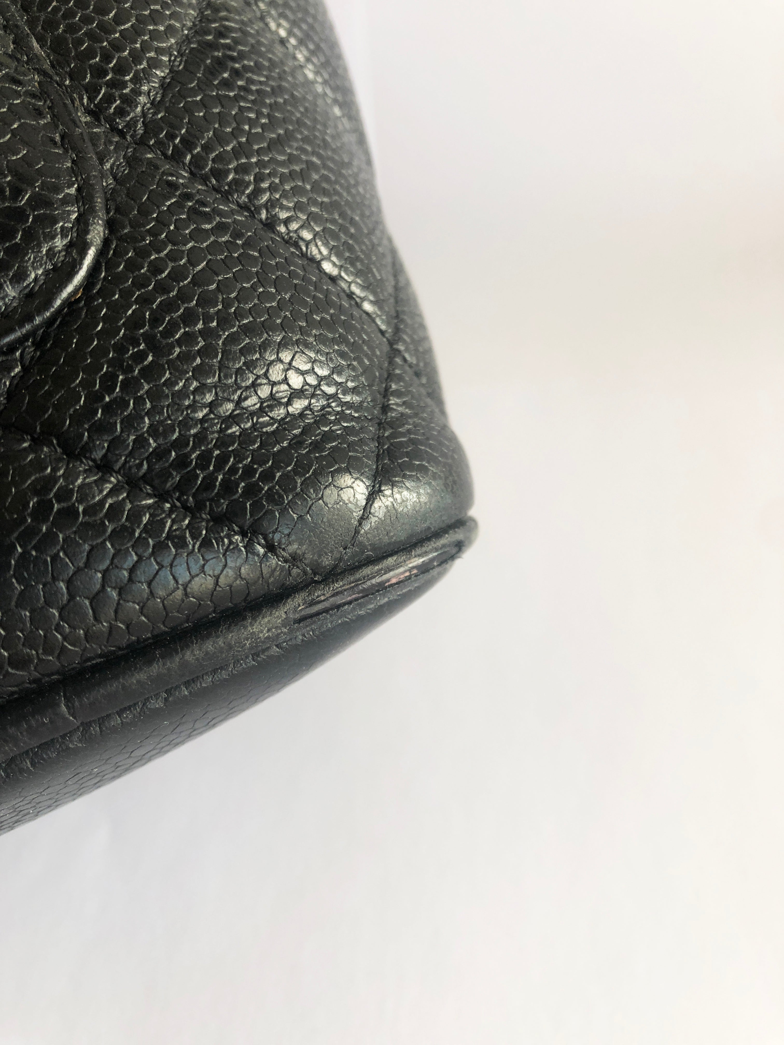 Second Hand Chanel Designertaschen jetzt online kaufen auf kaleaz.