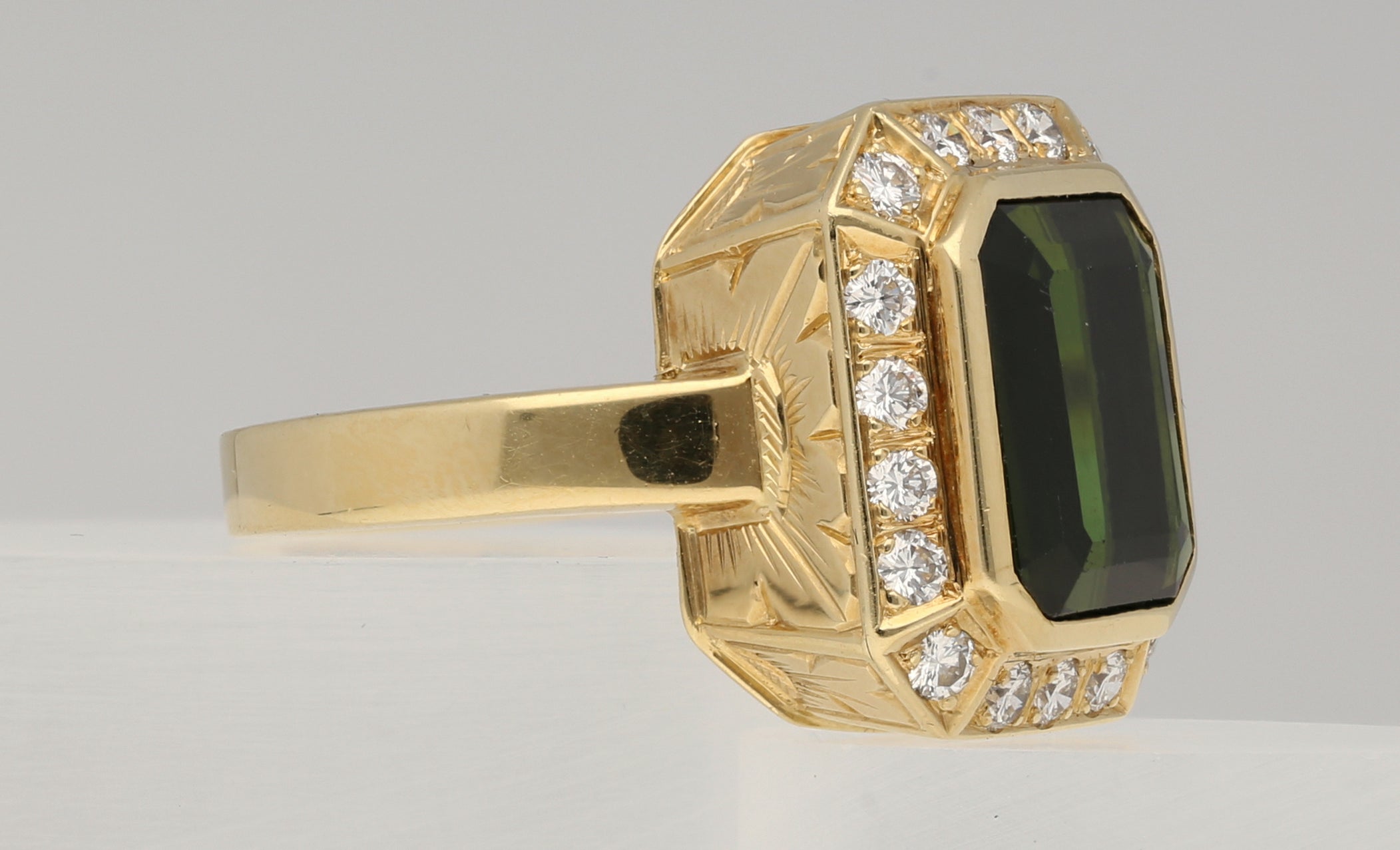 Second Hand Smaragd Ring jetzt online kaufen auf kaleaz.