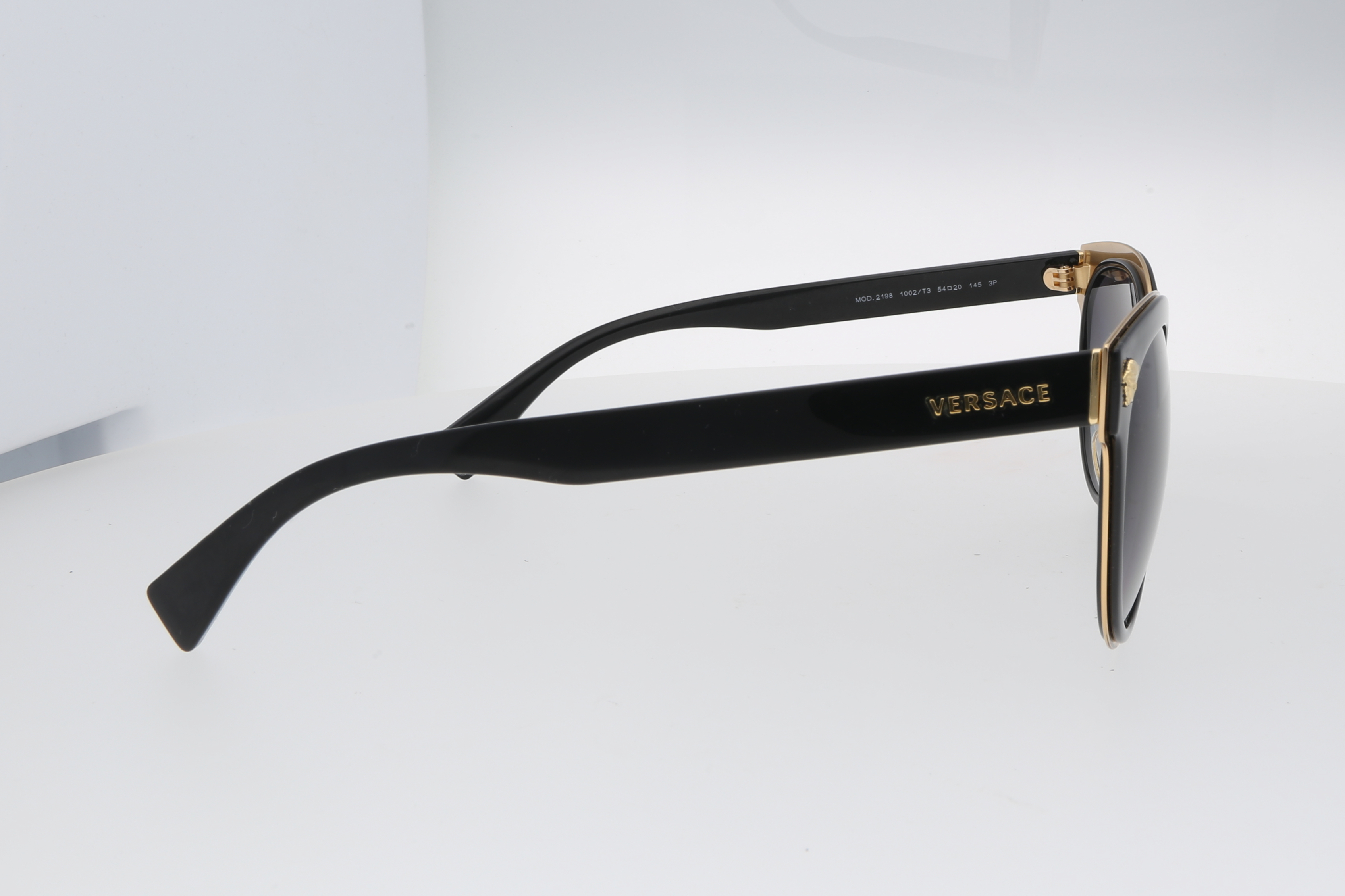 Second Hand Designer Sonnenbrille jetzt online kaufen auf kaleaz.